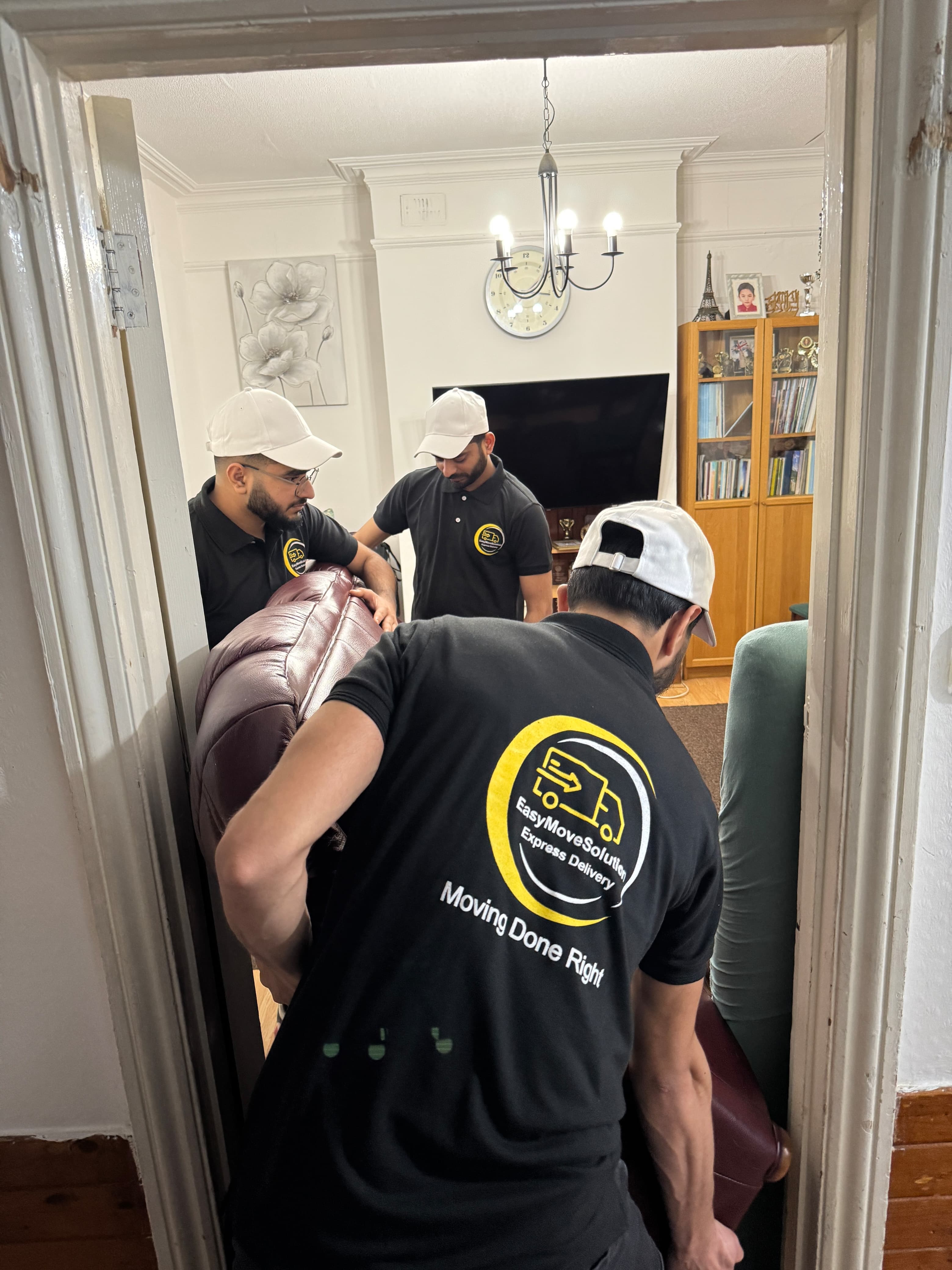 Moving service image 10