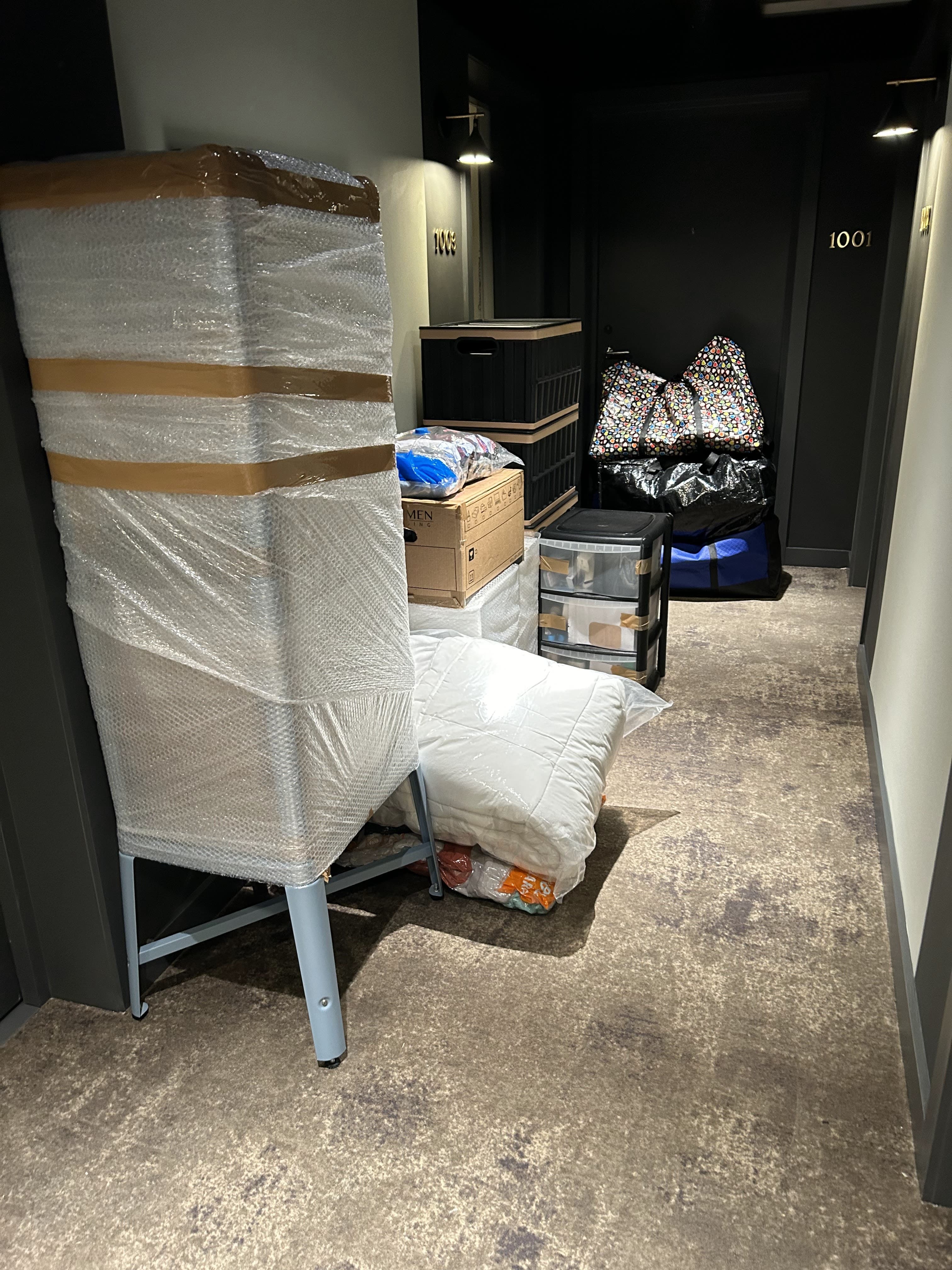 Moving service image 14