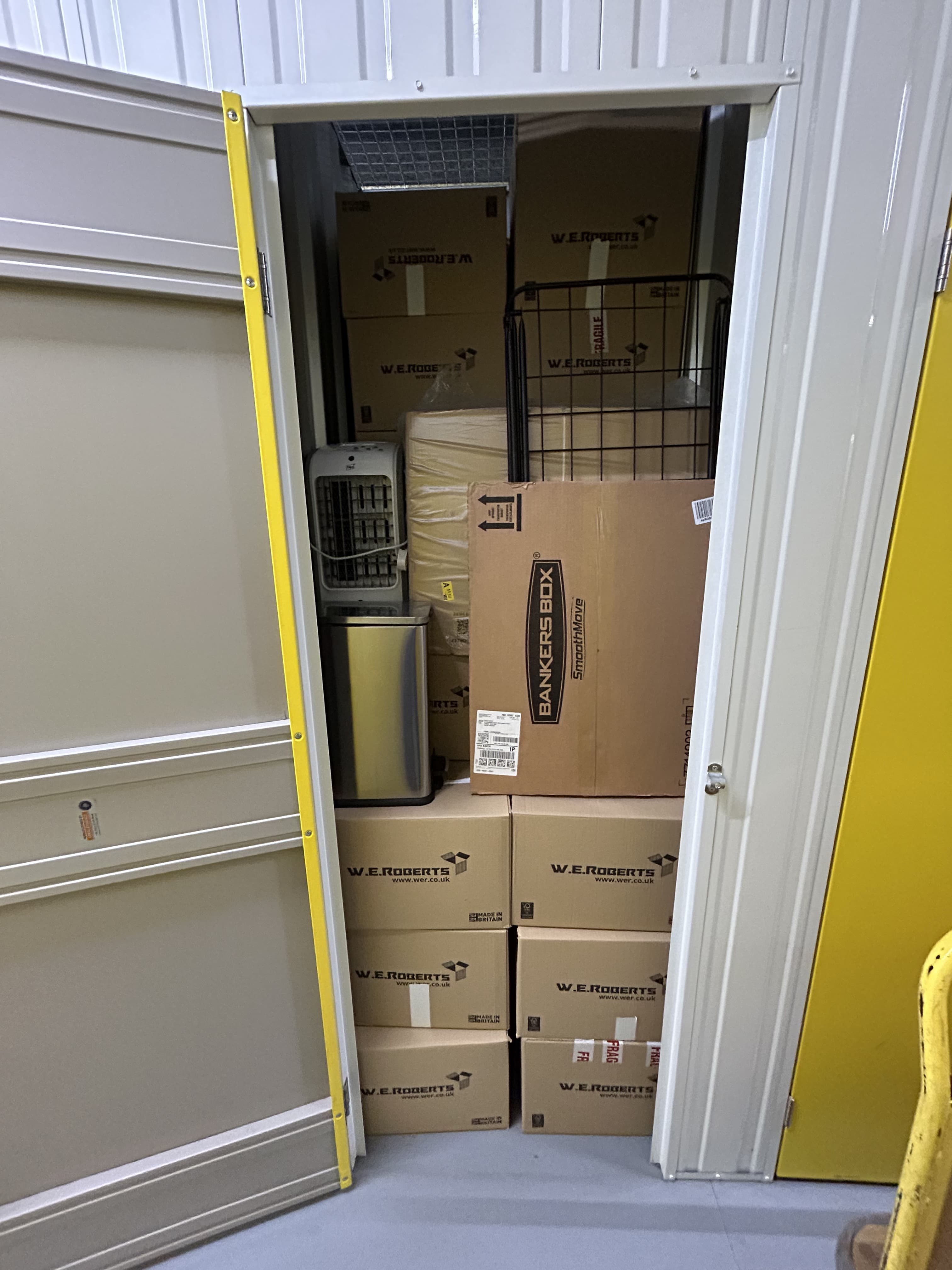 Moving service image 21